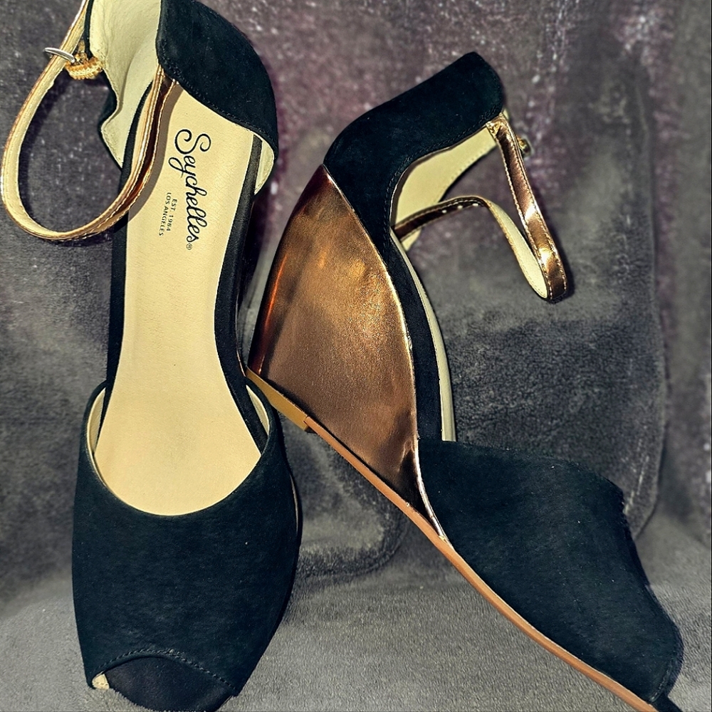 Seychelles Black Suede Leather and Gold Wedge Peep Toe Sandals, sz 8
